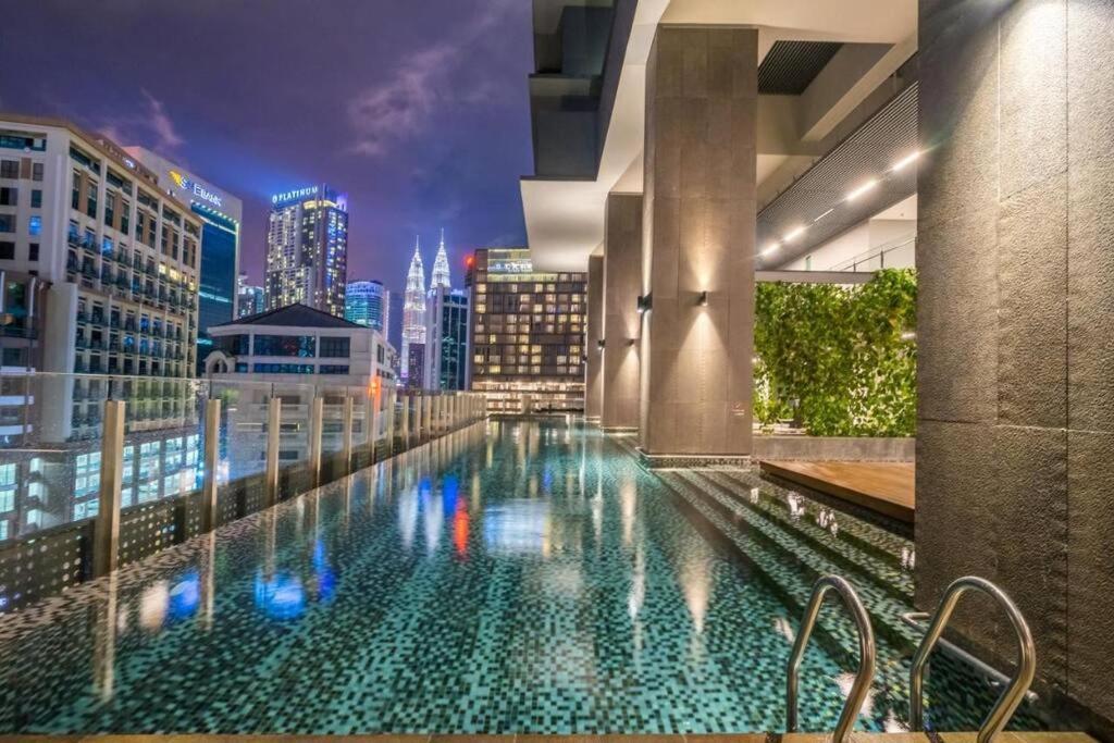 Majestic Apartment Klcc Куала-Лумпур Экстерьер фото